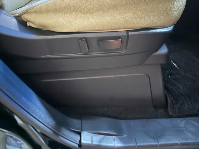 デリカD:5 P 4WD 禁煙者 フリップダウンモニター ワンオーナー(23枚目)