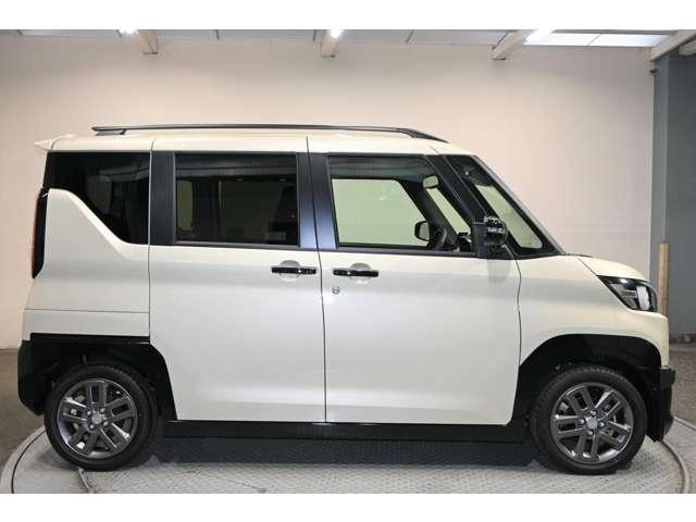 デリカミニ Ｔ　プレミアム　リミテッドエディション　９型ナビ　ＥＴＣ　（3枚目）