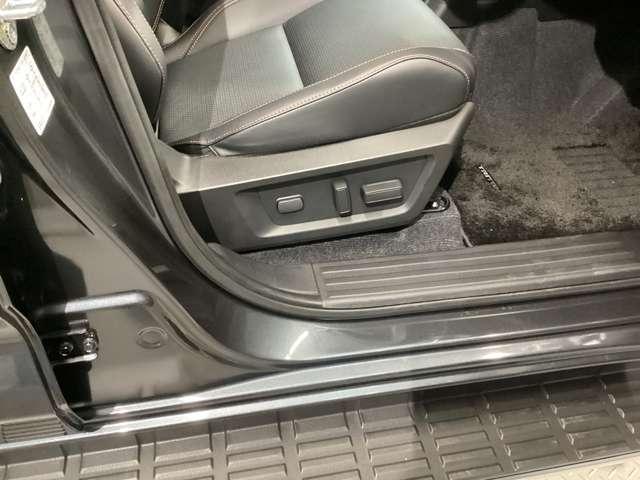 トライトン GSR フルセグテレビ クリアランスソナー 寒冷地仕様 シートヒータ スマートキー 電動シート 4WD アイドリングストップ サイドモニター 横滑り防止 メモリーナビ ナビTV バックカメラ エアコン ABS(17枚目)