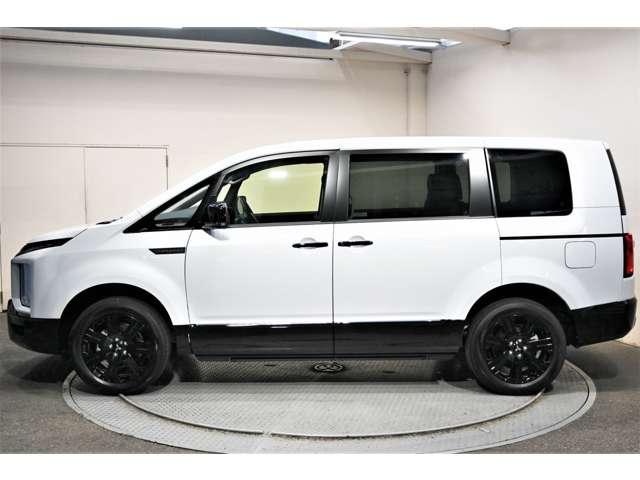 デリカD:5 シャモニー アイドリングS アクティブクルーズコントロール イモビ 衝突被害軽減装置 Bモニター サイドカメラ 助手席エアバッグ 電動リアゲート 4WD シートH パワーシート キーフリー 寒冷地仕様車 ABS(3枚目)