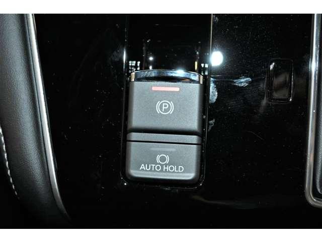 デリカD:5 シャモニー アイドリングS アクティブクルーズコントロール イモビ 衝突被害軽減装置 Bモニター サイドカメラ 助手席エアバッグ 電動リアゲート 4WD シートH パワーシート キーフリー 寒冷地仕様車 ABS(10枚目)