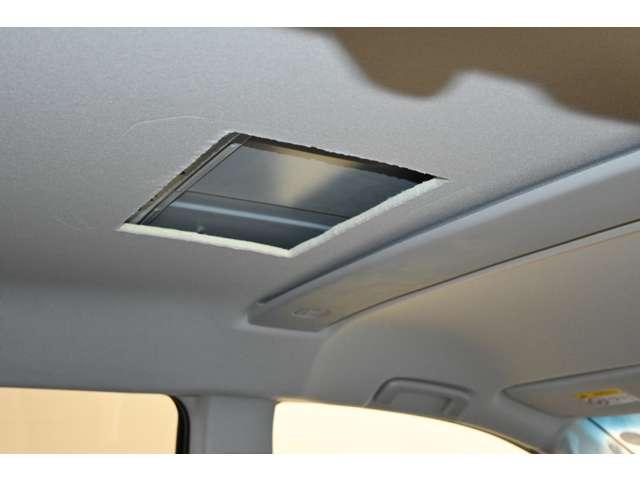 デリカD:5 シャモニー アイドリングS アクティブクルーズコントロール イモビ 衝突被害軽減装置 Bモニター サイドカメラ 助手席エアバッグ 電動リアゲート 4WD シートH パワーシート キーフリー 寒冷地仕様車 ABS(14枚目)