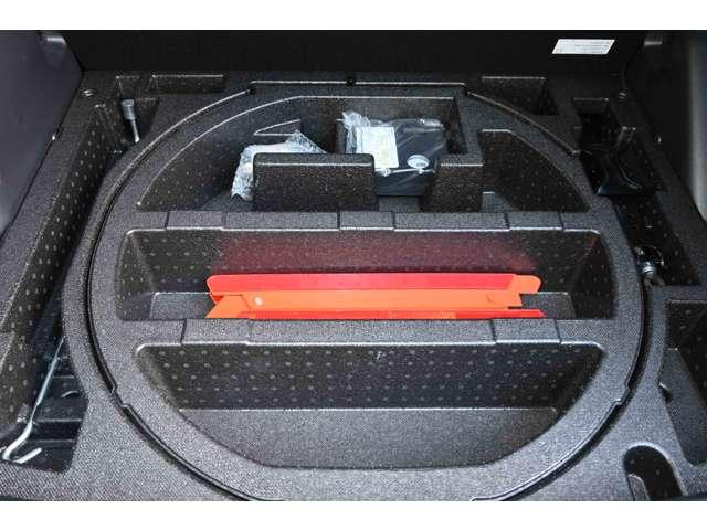 エクリプスクロス Ｇ　パワーバックドア　寒冷地仕様車　衝突被害軽減ブレ－キ　パワーシート　クリアランスソナー　運転席エアバック　エコモード　ＥＳＣ　オートクルーズコントロール　キーレスキー　前席シートヒーター　スマートキー（17枚目）