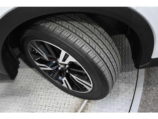 エクリプスクロス Ｇ　パワーバックドア　寒冷地仕様車　衝突被害軽減ブレ－キ　パワーシート　クリアランスソナー　運転席エアバック　エコモード　ＥＳＣ　オートクルーズコントロール　キーレスキー　前席シートヒーター　スマートキー（18枚目）