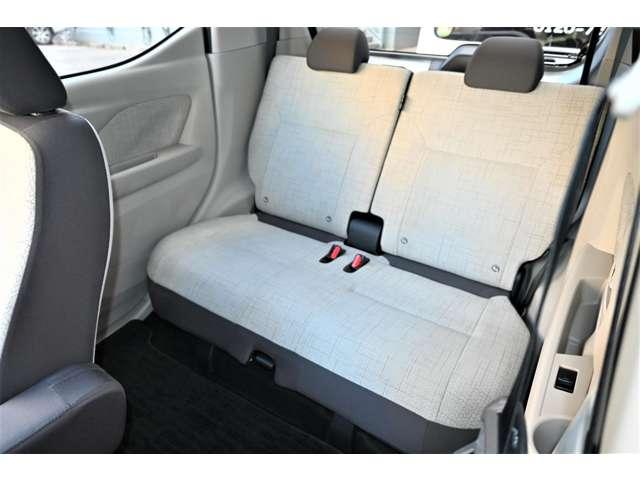 デイズ Ｘ　ナビ　バックカメラ　ＥＴＣ　コーナーソナー　踏み間違え防止　横滑防止装置　スマートキー　イモビライザー　バックカメラ　ＥＴＣ　カーナビ　アイドリングストップ　キーレス　フルオートエアコン　ＷＡＢ　ＰＳ（11枚目）