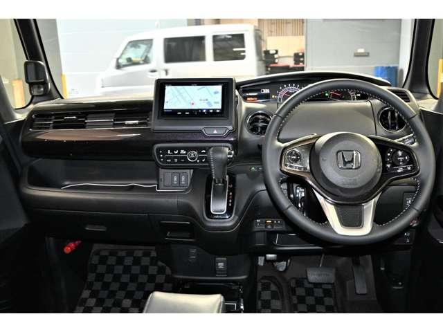 Ｎ－ＢＯＸカスタム Ｇ・Ｌターボホンダセンシング　カーナビ　両側ＰＷスライドドア　Ｂモニタ　Ｉストップ　セキュリティー　クルーズコントロール　キーレスエントリー　ヒーター　ＶＳＡ　ベンチＳ　ＬＥＤランプ　助手席エアバック　ターボモデル　ＰＷ　アルミ（5枚目）