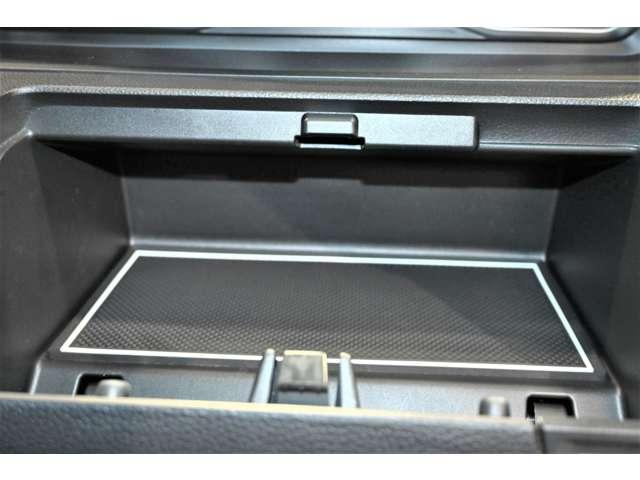 Ｎ－ＢＯＸカスタム Ｇ・Ｌターボホンダセンシング　カーナビ　両側ＰＷスライドドア　Ｂモニタ　Ｉストップ　セキュリティー　クルーズコントロール　キーレスエントリー　ヒーター　ＶＳＡ　ベンチＳ　ＬＥＤランプ　助手席エアバック　ターボモデル　ＰＷ　アルミ（19枚目）