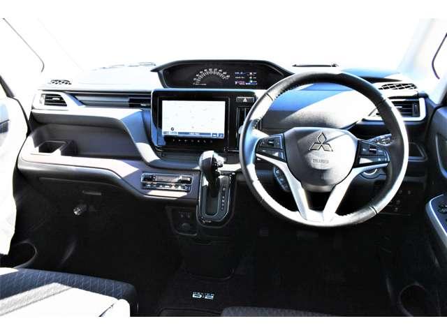 デリカD:2 カスタムハイブリッドMV全方位カメラ付ナビパッケージ 両側自動ドア DVD パーキングセンサー スマートキー メモリーナビ シートヒーター アイドリングストップ ASC キーレス オートクルーズコントロール バックカメラ デュアルカメラブレーキS(5枚目)