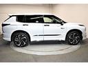 アウトランダーPHEV P 横滑り防止 シートヒーター パワーシート 4WD メモリーナビ ABS Bカメ アルミ オートクルーズコントロール ナビ キーレス スマートキー エアバッグ フロントカメラ サイドカメラ 寒冷地 中古車画像_3