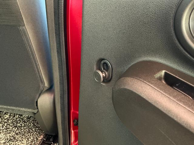 キューブ １．５　１５Ｘ　☆アイドリングストップ☆横滑り防止装置☆バックカメラ☆７インチ画面メモリーナビ☆ＥＴＣ☆ドライブレコーダー前（25枚目）