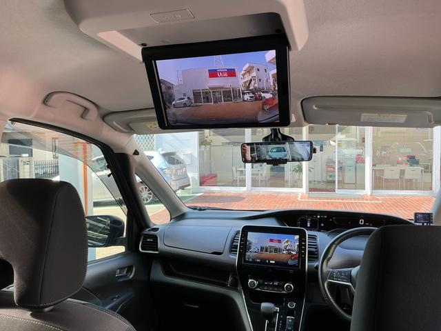 セレナ ２．０　ハイウェイスターＶ　☆衝突被害軽減ブレーキ☆踏み間違い衝突防止アシスト☆プロパイロット☆アラウンドビューモニター☆ドライブレコーダー前後☆スマートルームミラー☆両側オートスライドドア（14枚目）