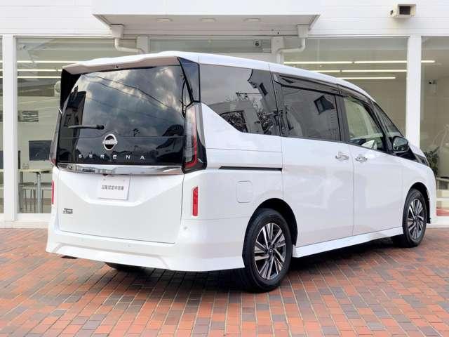 セレナ 2.0 ハイウェイスターV ☆プロパイロット☆NissanConnectナビゲーション☆両側電動スライドドア☆アダプティブLEDヘッドライト☆ワンオーナー車☆ETC2.0☆Wエアコン☆シートヒーター☆ステアリングヒーター(3枚目)
