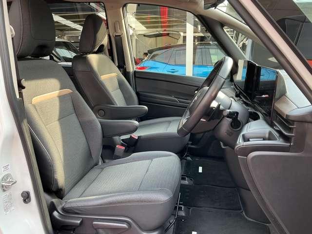 セレナ 2.0 ハイウェイスターV ☆プロパイロット☆NissanConnectナビゲーション☆両側電動スライドドア☆アダプティブLEDヘッドライト☆ワンオーナー車☆ETC2.0☆Wエアコン☆シートヒーター☆ステアリングヒーター(5枚目)