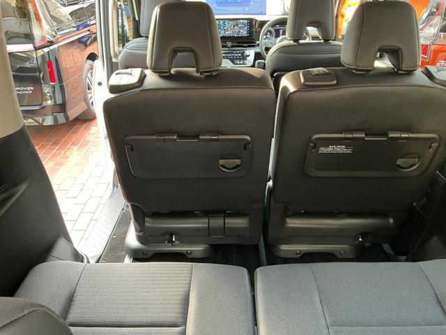 セレナ 2.0 ハイウェイスターV ☆プロパイロット☆NissanConnectナビゲーション☆両側電動スライドドア☆アダプティブLEDヘッドライト☆ワンオーナー車☆ETC2.0☆Wエアコン☆シートヒーター☆ステアリングヒーター(52枚目)
