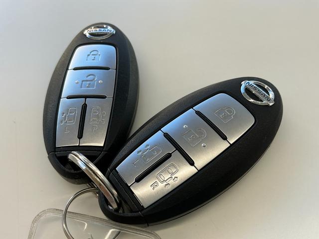 セレナ 2.0 ハイウェイスター S-HYBRID ☆ワンオーナー☆衝突被害軽減ブレーキ☆アイドリングストップ☆インテリジェントキー☆LEDヘッドライト☆オートクルーズコントロール☆メモリ-ナビ☆後席モニター☆バックカメラ☆ETC☆両側電動スライドドア(60枚目)