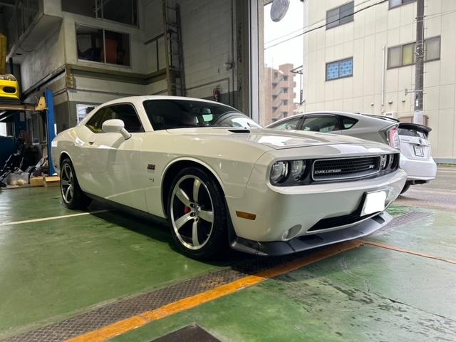 ３９２　ＳＲＴ８　ＨＥＭＩ、サンルーフ、ナビＴＶ、バックカメラ、ＥＴＣ(6枚目)