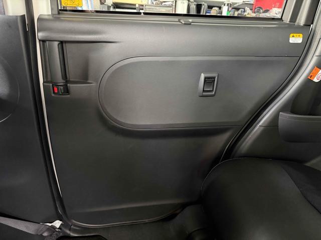 タント カスタムＸ　トップエディションＳＡＩＩＩ　ＥＴＣ　バックカメラ　両側電動スライドドア　ナビ　ＴＶ　クリアランスソナー　衝突被害軽減システム　オートマチックハイビーム　オートライト　ＬＥＤヘッドランプ　スマートキー　アイドリングストップ（26枚目）