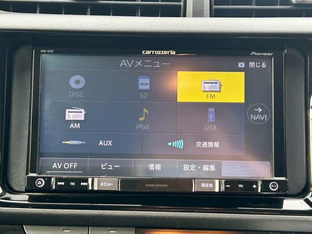 アクア Ｓ　ドライブレコーダー　ＥＴＣ　バックカメラ　ナビ　レーンアシスト　衝突被害軽減システム　オートマチックハイビーム　キーレスエントリー　アイドリングストップ　電動格納ミラー　ＣＶＴ　衝突安全ボディ　ＡＢＳ（5枚目）