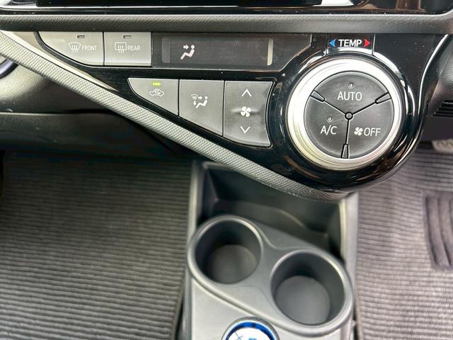 アクア Ｓ　ドライブレコーダー　ＥＴＣ　バックカメラ　ナビ　レーンアシスト　衝突被害軽減システム　オートマチックハイビーム　キーレスエントリー　アイドリングストップ　電動格納ミラー　ＣＶＴ　衝突安全ボディ　ＡＢＳ（11枚目）