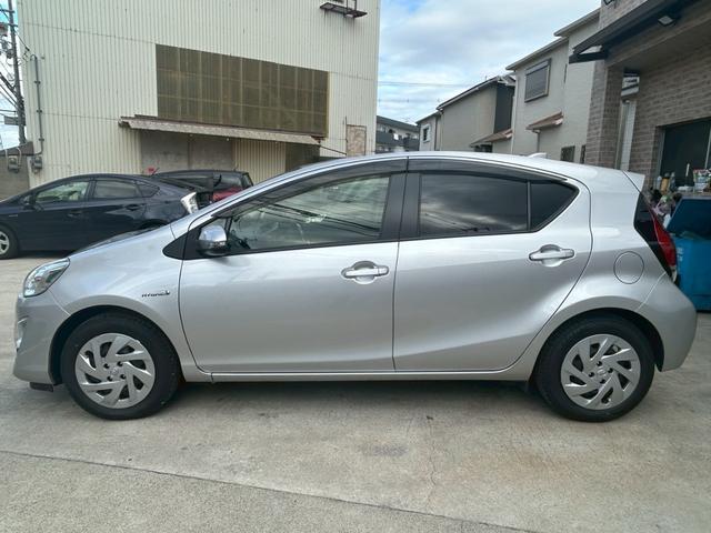 アクア Ｓ　ドライブレコーダー　ＥＴＣ　バックカメラ　ナビ　レーンアシスト　衝突被害軽減システム　オートマチックハイビーム　キーレスエントリー　アイドリングストップ　電動格納ミラー　ＣＶＴ　衝突安全ボディ　ＡＢＳ（15枚目）