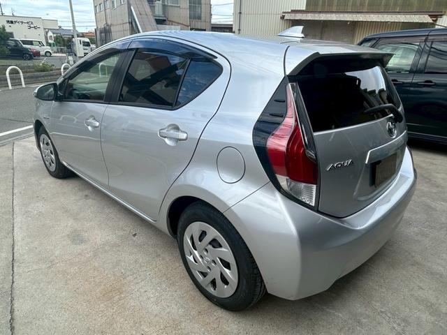 アクア Ｓ　ドライブレコーダー　ＥＴＣ　バックカメラ　ナビ　レーンアシスト　衝突被害軽減システム　オートマチックハイビーム　キーレスエントリー　アイドリングストップ　電動格納ミラー　ＣＶＴ　衝突安全ボディ　ＡＢＳ（18枚目）