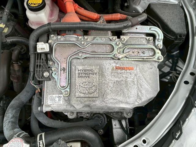 アクア Ｓ　ドライブレコーダー　ＥＴＣ　バックカメラ　ナビ　レーンアシスト　衝突被害軽減システム　オートマチックハイビーム　キーレスエントリー　アイドリングストップ　電動格納ミラー　ＣＶＴ　衝突安全ボディ　ＡＢＳ（23枚目）