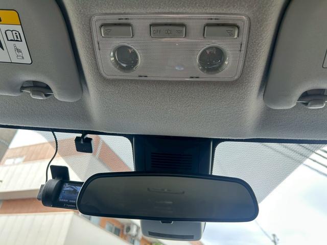 アクア Ｓ　ドライブレコーダー　ＥＴＣ　バックカメラ　ナビ　レーンアシスト　衝突被害軽減システム　オートマチックハイビーム　キーレスエントリー　アイドリングストップ　電動格納ミラー　ＣＶＴ　衝突安全ボディ　ＡＢＳ（24枚目）