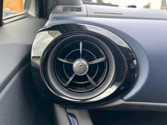 アクア Ｓ　ドライブレコーダー　ＥＴＣ　バックカメラ　ナビ　レーンアシスト　衝突被害軽減システム　オートマチックハイビーム　キーレスエントリー　アイドリングストップ　電動格納ミラー　ＣＶＴ　衝突安全ボディ　ＡＢＳ（41枚目）