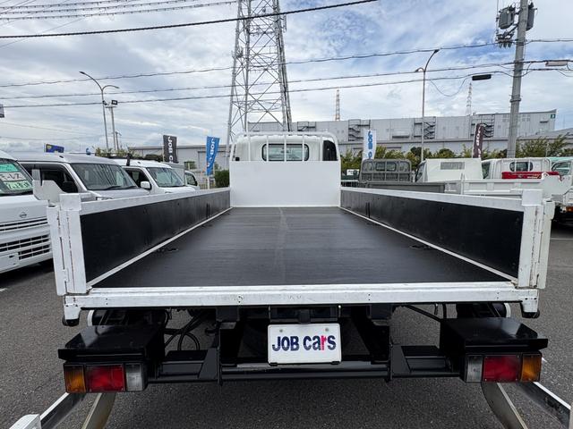 エルフトラック 　ワイドロング　極東パワーゲート　積載２．０ｔ　アオリ木製　準中型免許対応　スムーサーＥＸ（６速ＡＴ車）　キーレス　ＥＴＣ　パワーウィンドウ　点検記録簿　集中ドアロック　車両総重量５，２７５ｋｇ（7枚目）