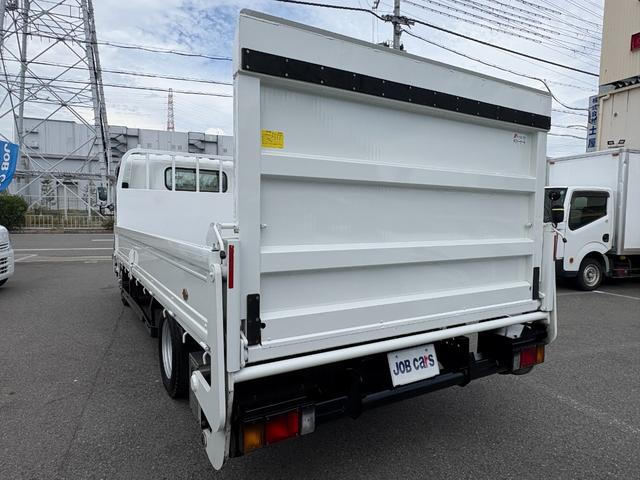 エルフトラック 　ワイドロング　極東パワーゲート　積載２．０ｔ　アオリ木製　準中型免許対応　スムーサーＥＸ（６速ＡＴ車）　キーレス　ＥＴＣ　パワーウィンドウ　点検記録簿　集中ドアロック　車両総重量５，２７５ｋｇ（9枚目）