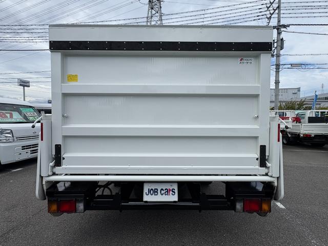 エルフトラック 　ワイドロング　極東パワーゲート　積載２．０ｔ　アオリ木製　準中型免許対応　スムーサーＥＸ（６速ＡＴ車）　キーレス　ＥＴＣ　パワーウィンドウ　点検記録簿　集中ドアロック　車両総重量５，２７５ｋｇ（10枚目）