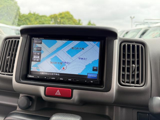 ＮＶ１００クリッパーバン ＤＸ　ＧＬエマージェンシーブレーキパッケージ　ナビ　バックカメラ　Ｂｌｕｅｔｏｏｔｈオーディオ　キーレス　パワーウインドウ　ＥＴＣ　ボディ同色電格ミラー　衝突軽減ブレーキ　黒ナンバー　事業用登録ＯＫ（15枚目）