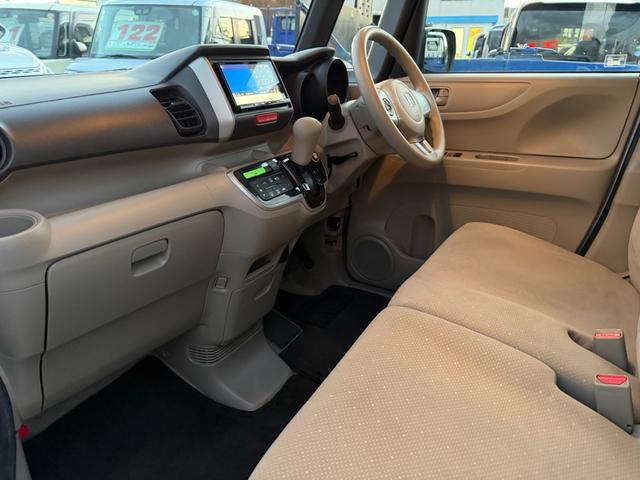 Ｎ－ＢＯＸ＋ 　Ｇ・Ｌパッケージ車椅子仕様　福祉車両　リモコン付電動ウインチ　車椅子一基　ナビ　フルセグテレビ　Ｂｌｕｅｔｏｏｔｈオーディオ　スマートキー　ＰＵＳＨスタート（3枚目）