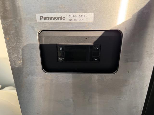 ボンゴトラック DX キッチンカー AT シンク、蛇口X3 パナソニック製冷蔵庫2機 リンナイ製業務用コンロ ルームエアコン 跳ね上げ式窓 ETC パワーウインドウ(13枚目)