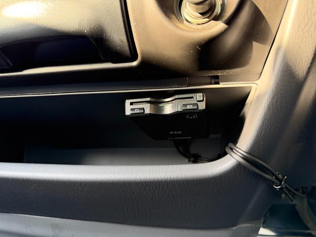 ボンゴトラック DX キッチンカー AT シンク、蛇口X3 パナソニック製冷蔵庫2機 リンナイ製業務用コンロ ルームエアコン 跳ね上げ式窓 ETC パワーウインドウ(20枚目)