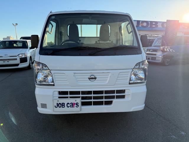 ＮＴ１００クリッパートラック ＤＸ　４ＷＤ　ＡＴ　エアコン　ＡＭ／ＦＭラジオ　エアバッグ　ＡＢＳ　パワーステアリング　黒ナンバー　事業用登録ＯＫ（2枚目）