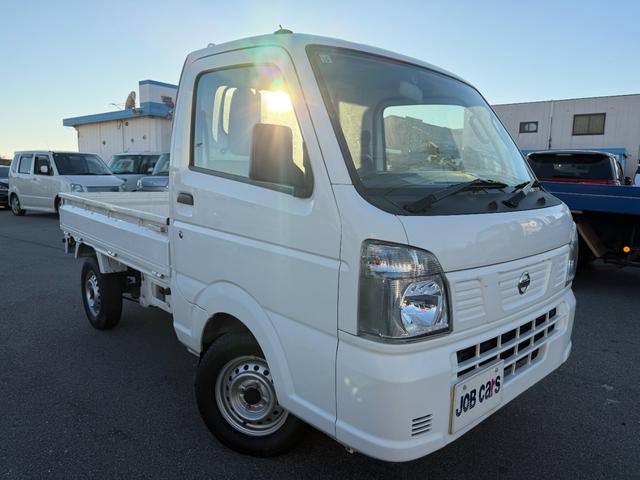 ＮＴ１００クリッパートラック ＤＸ　４ＷＤ　ＡＴ　エアコン　ＡＭ／ＦＭラジオ　エアバッグ　ＡＢＳ　パワーステアリング　黒ナンバー　事業用登録ＯＫ（8枚目）