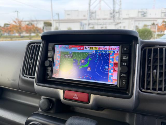 ＮＶ１００クリッパーバン ＧＸターボ　４ＡＴ　ナビ　フルセグテレビ　Ｂｌｕｅｔｏｏｔｈオーディオ　分割式リアシート　ボディ同色電格ミラー　全席パワーウインドウ　衝突軽減ブレーキ　オーバヘッドコンソール　黒ナンバー　事業用登録ＯＫ（13枚目）
