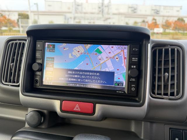 ＮＶ１００クリッパーバン ＧＸターボ　４ＡＴ　ナビ　フルセグテレビ　Ｂｌｕｅｔｏｏｔｈオーディオ　分割式リアシート　ボディ同色電格ミラー　全席パワーウインドウ　衝突軽減ブレーキ　オーバヘッドコンソール　黒ナンバー　事業用登録ＯＫ（15枚目）