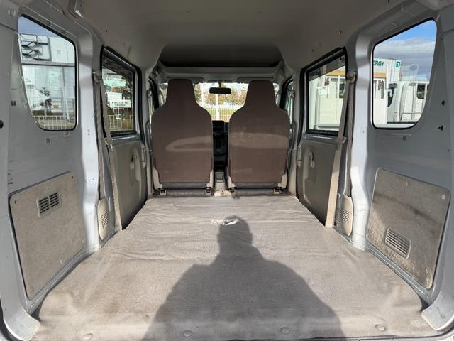 エブリイ PC 4AT キーレス パワーウインドウ FMラジオ ETC プライバシーガラス 黒ナンバー 事業用登録OK(12枚目)