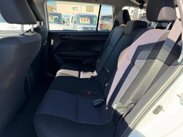 カローラフィールダー ハイブリッド　ナビ　バックカメラ　Ｂｌｕｅｔｏｏｔｈオーディオ　ＡＵＴＯエアコン　ＥＴＣ　トヨタセーフティセンス　ＡＵＴＯハイビーム（11枚目）