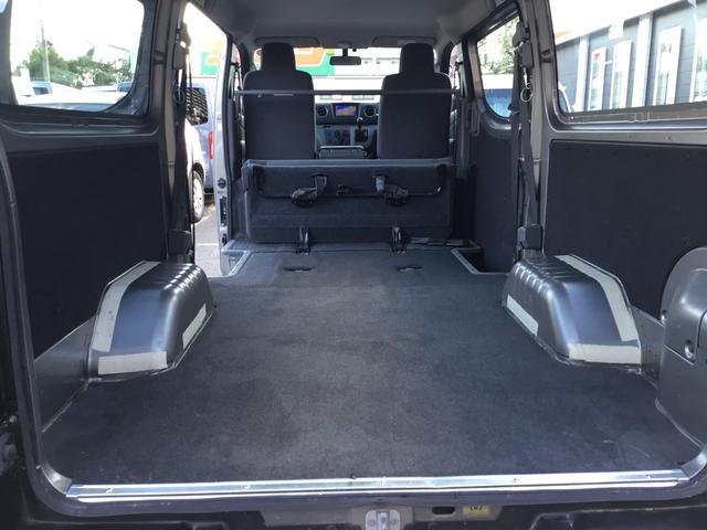 NV350キャラバンバン ロングDX 走行32800キロ・5MT・ETC・社外ナビ・TV(8枚目)