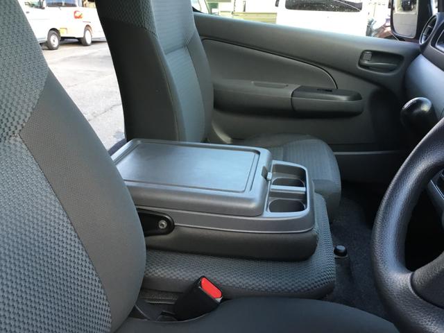 NV350キャラバンバン ロングDX 走行32800キロ・5MT・ETC・社外ナビ・TV(25枚目)