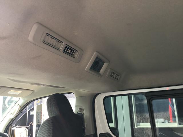 NV350キャラバンバン ロングVX 純正ナビ・フルセグ・BTオーディオ・ETC・ドラレコ・エマージェンシーブレーキ・Bカメラ・リヤクーラー・リヤヒーター(3枚目)