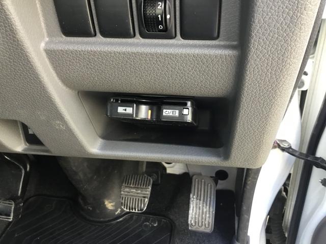 NV350キャラバンバン ロングVX 純正ナビ・フルセグ・BTオーディオ・ETC・ドラレコ・エマージェンシーブレーキ・Bカメラ・リヤクーラー・リヤヒーター(4枚目)