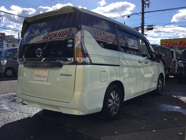 セレナ ｅ－パワー　ＸＶ　純正ナビ・フルセグＴＶ・Ｂカメラ・プッシュスタート・エマージェンシーブレーキ・電動格納ミラー・左右オートスライドドア・Ｆ席シートヒーター・ステアリングヒーター・ＥＴＣ・純正ＡＷ（10枚目）