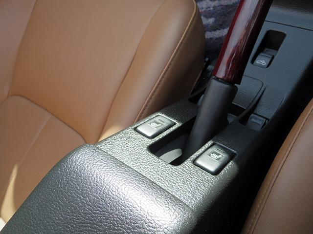 冬場も快適！シートヒーターも完備！