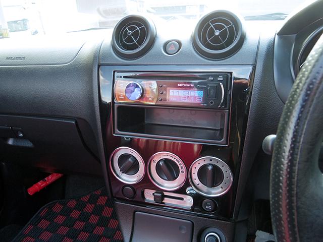 �b�c�I�[�f�B�I�̓X�}�[�g�ł����������ł��B�]�v�ȃ{�^�����Ȃ��̂ő�����ȒP�ł��B