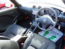 視界が広く運転しやすいように設計された運転席周り。運転が苦手なお客様でもこれなら安心ですね。