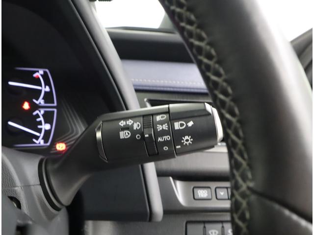 UX UX250h バージョンL 非認定中古車 カラーヘッドアップディスプレイ パノラミックビューモニター 設置型充電ムーンルーフ(チルト&アウタースライド式)純正ドライブレコーダー装備ランフラットタイヤ装備(225/50/RF18)(47枚目)